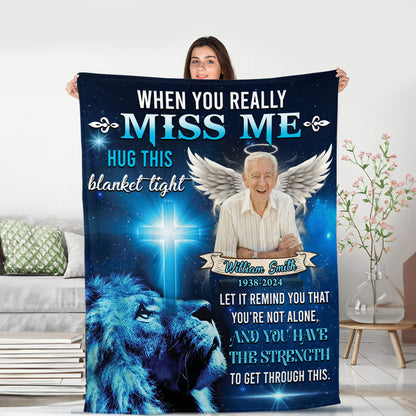 Let It Remind You That You’re  Not Alone Memorial - Remembrance Gift - Memorial Personalized Custom Blanket - Christmas Gift, Sympathy Gift